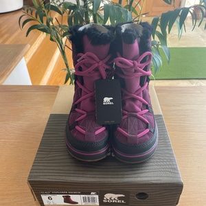 Sorel Boots 6 - NIB